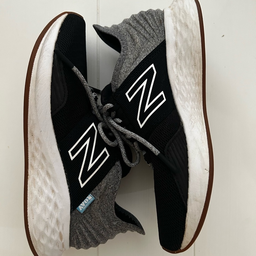 New Balance Fresh Foam. Size 7. Black/gray.